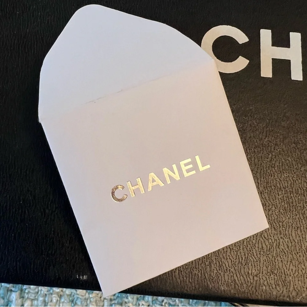 CHANEL Vintage Empty Shoe Box & Tissue Paper
